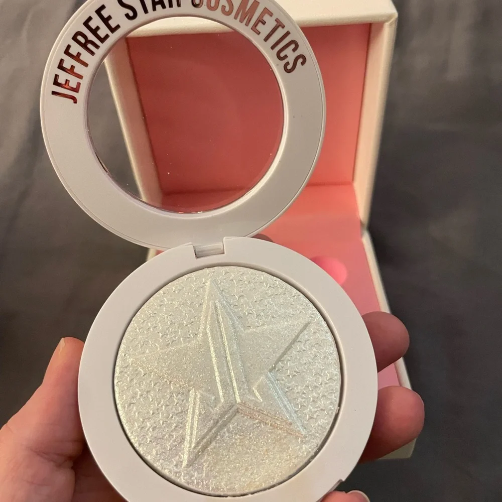 Jeffree Star Extreme Frost Highlighter - Picture 1 of 9